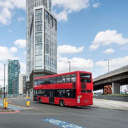Luxury Stratford Apartment Лондон Екстер'єр фото