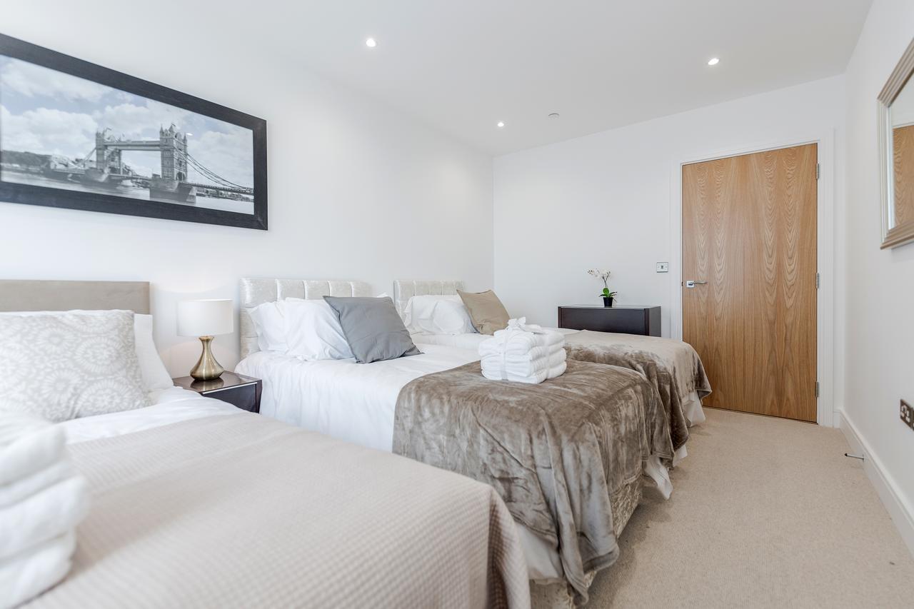 Luxury Stratford Apartment Лондон Екстер'єр фото