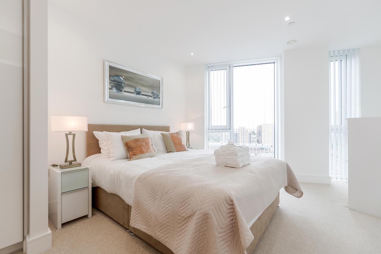 Luxury Stratford Apartment Лондон Екстер'єр фото