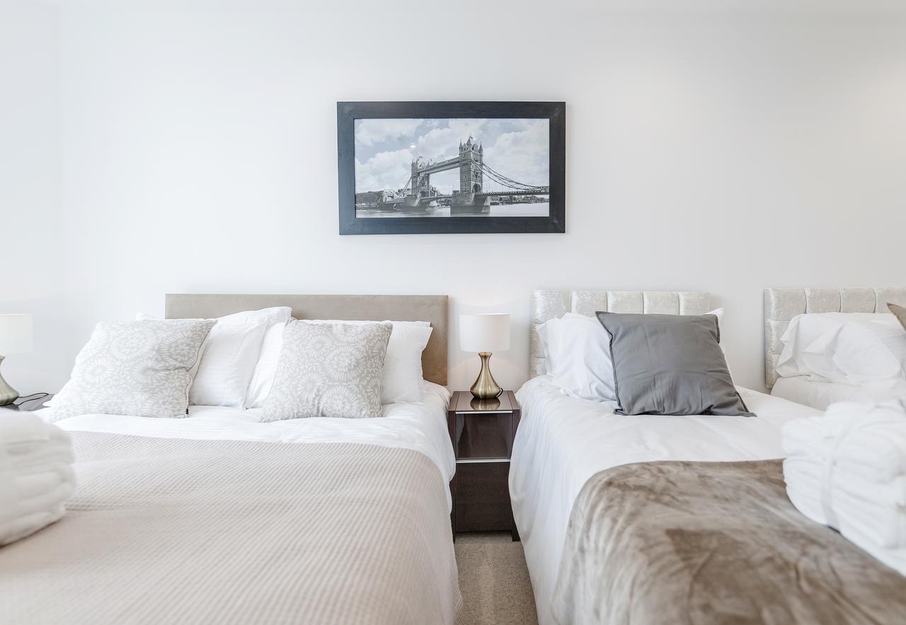 Luxury Stratford Apartment Лондон Екстер'єр фото