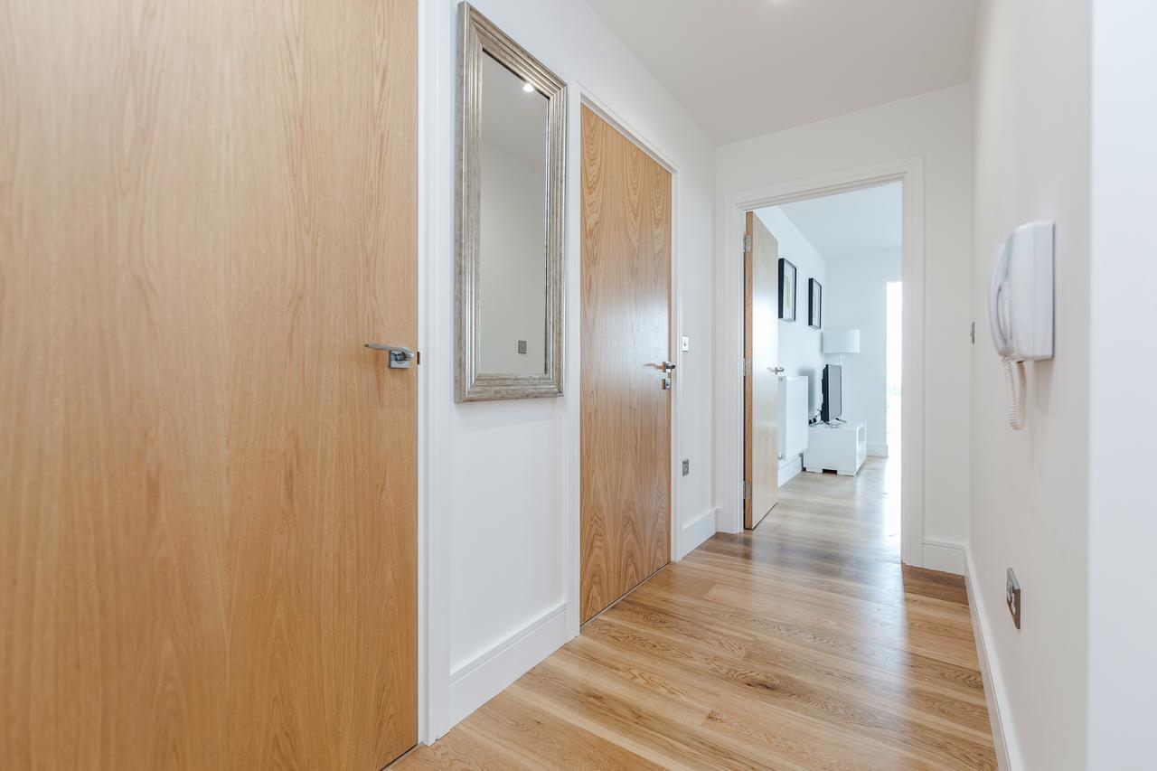 Luxury Stratford Apartment Лондон Екстер'єр фото